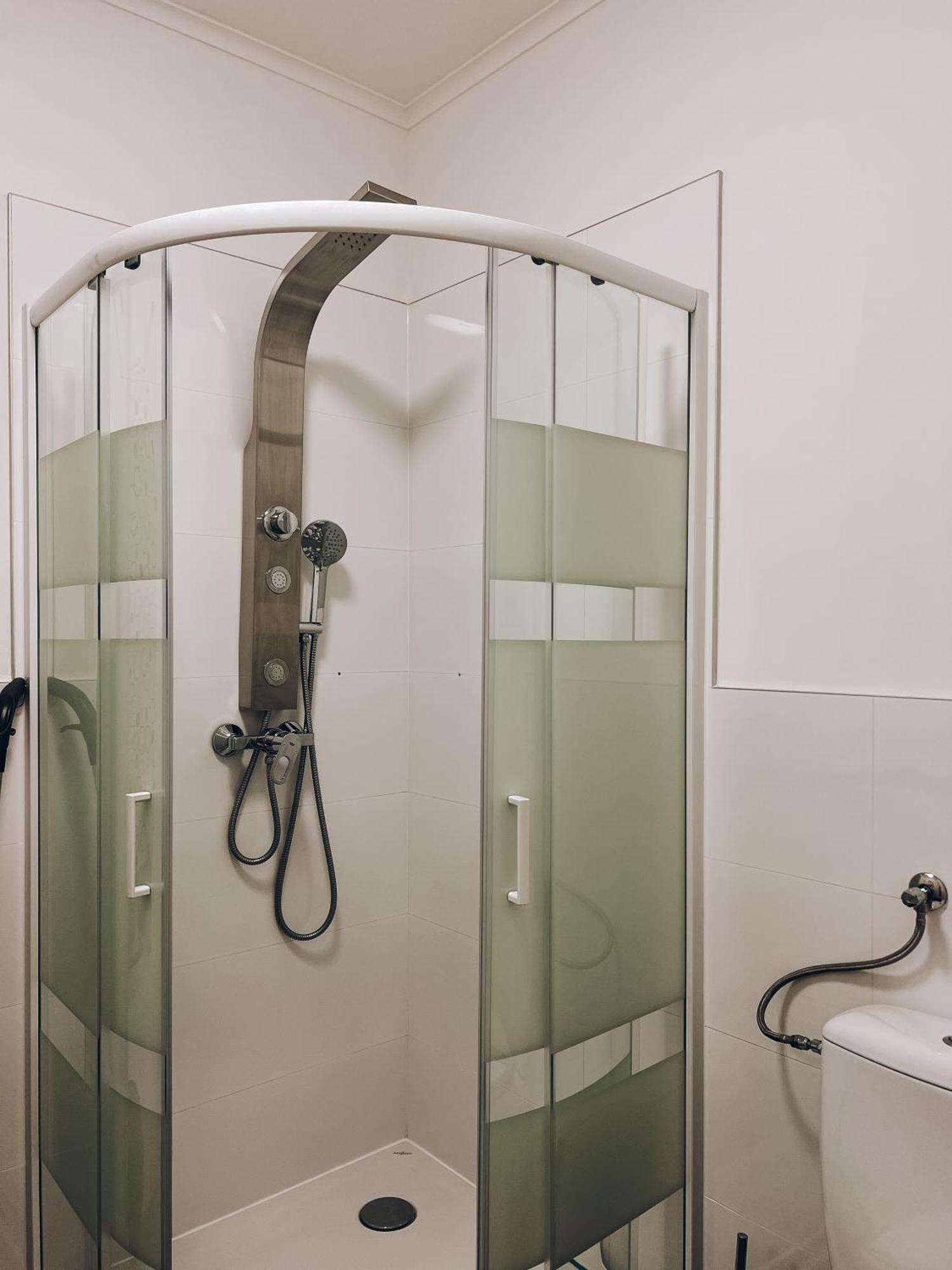 Neuwertiges Apartment Mit Kostenlose Privatparkplatz Auch Fuer Transporter Geeignet R1 ไฟรแบร์ก อัม เนคคาร์ ภายนอก รูปภาพ